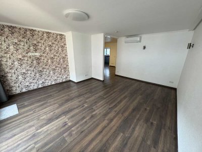 Wunderschöne 3-Zimmerwohnung mit sonnigem Balkon. Auf Wunsch mit TG Stellplatz