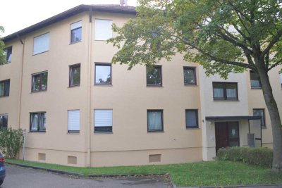 Renovierte 4-Zimmer-Wohnung mit Balkon und Tiefgaragenstellplatz in Nördlingen