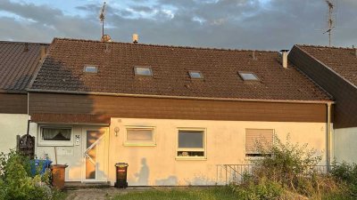 Geschmackvolle 2,5-Zimmer-Wohnung mit perfekter Lage und Balkon.