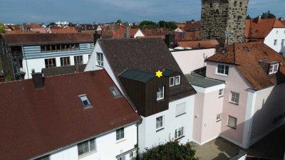 Teilmöblierte Zwei-Zimmer-Maisonettenwohnung im 2.OG+DG in Herzogenaurach-Stadtmitte