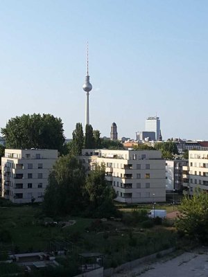 Luminous, luxury furnished apartment near Moritzplatz