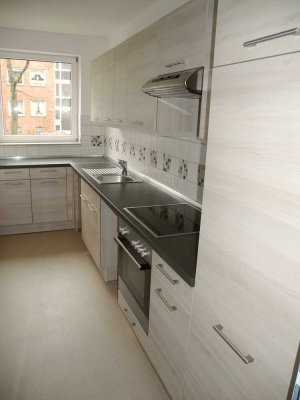 Renovierte 2,5-Zimmer -Wohnung in ruhiger Seitenstraße !!