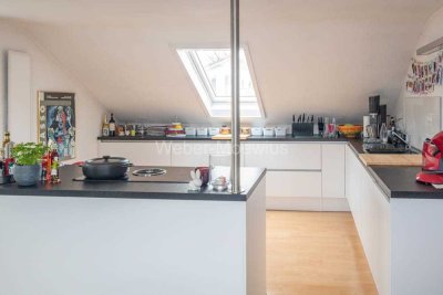 2-Familienhaus mit Einliegerwohnung, Garten, Garagen etc.