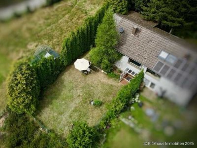 Hollerath: Doppelhaushälfte, Weitblick im Skigebiet, Infrarot-Panelheizungen,  107 m² / 550 m² ...