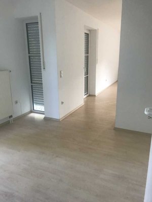 Preiswerte 4-Raum-Doppelhaushälfte mit gehobener Innenausstattung in Münsterhausen