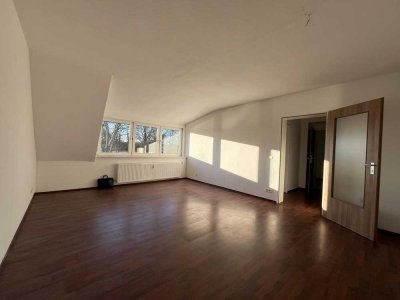 Helle 3-Zimmer-Dachgeschosswohnung