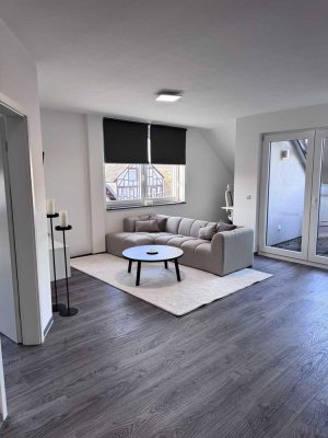 Moderne, helle 2-Zimmer-Wohnung ab sofort zu vermieten – voll möbliert