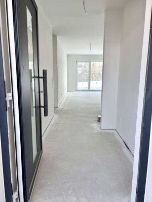 Neubau 3-Zimmer-Wohnung mit Balkon!
