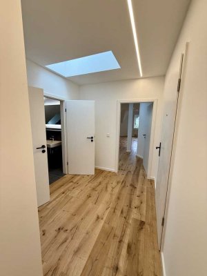 LUXUS Sanierte  –  2 Zimmer Kaßbergwohnung!  Top Lage!