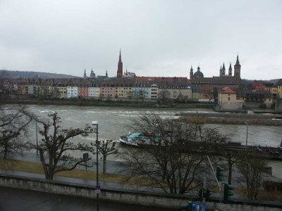 2-ZW an der alten Mainbrücke WG-ungeeignet, 24 M Mindestmietzeit !