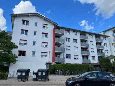 Gepflegte 2- Zimmer Wohnung im EG mit Terrasse und Gartenanteil