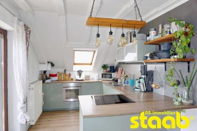 CHARMANTE 3-ZIMMER-DACHGESCHOSSWOHNUNG MIT BALKON *** HÖSBACH!