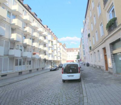 Münchner Immobilien MUC
Ludwigsvorstadt, App. mit einem tollen Blick auf den Innenhof.