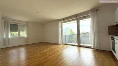 Großzügige Neubauwohnung mit 14m² MEGA-SÜD-Balkon nahe Akademiepark