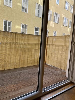 PROVISIONSFREIE GACONNIERE AUFGEPASST SINGELS, PÄRCHEN, STUDENTEN BEST LAGE TUMMELPLATZ 3 INNERE STADT 1 STOCK MIT LIFT UND LOGGIA !!!