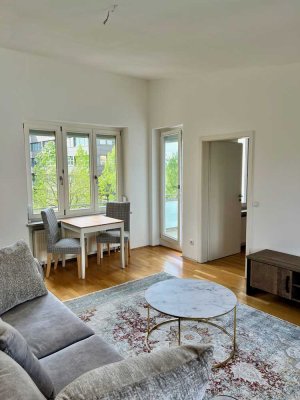 Top-Lage in Schwabing-West! Modernes & möbliertes 50-qm-DG-Apartment!