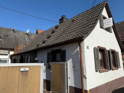 HAUS HOF SCHEUNE IN BORNHEIM!