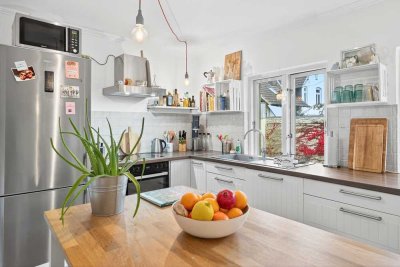 Einzigartig & Privat: Einfamilienhaus-Feeling in kernsaniertem Hofgebäude auf der westlichen Höhe