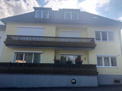 Exklusive, gepflegte 3-Raum-Wohnung mit Balkon in Passau