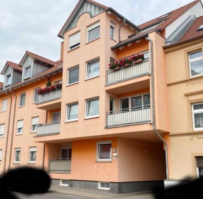 2-Zi-Wohnung mit Einbauküche & Balkon in MD-Sudenburg zu vermieten