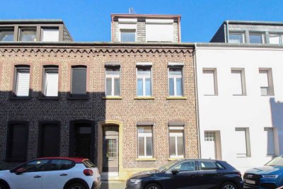 Townhouse in St.Tönis: Gestaltbares Zuhause mit Garten, Terrasse und eigener Garage