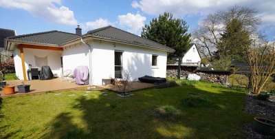 Hauptstadtmakler-Neuwertiger Bungalow in Top-Lage