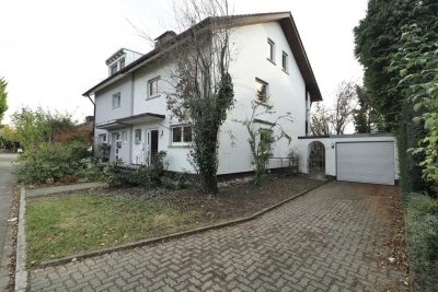 Ihr neues Zuhause in Wyhlen: Doppelhaushälfte mit großem Garten und Garage in sehr guter Lage!