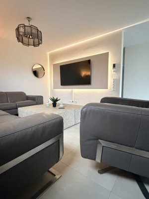 Gehobenes, möbliertes Haus auf Zeit - Garten, Terrasse & Stellplätze - Nähe Frankfurt Airport