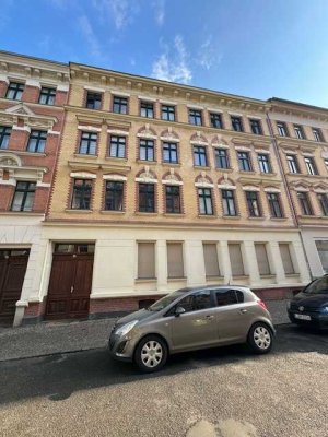 Schöne drei Zimmerwohnung mit großer Wohnküche