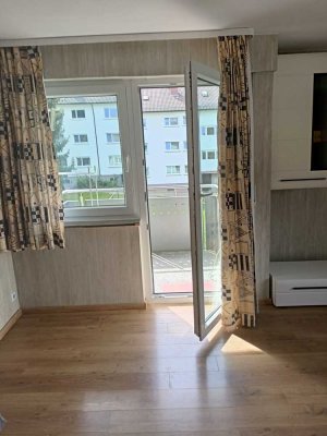 Renovierte 4 Zimmer-Wohnung mit Balkon direkt in Herrenberg