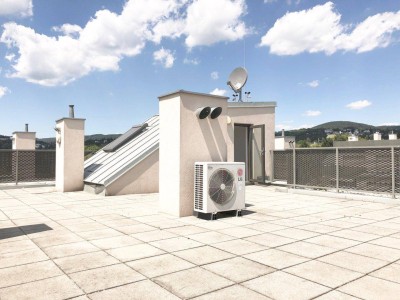 Moderne DG-Wohnung mit Balkon, Lift &amp; Garagenoption – zentral begehbar