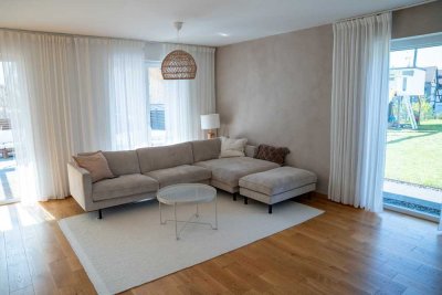 Moderne Erdgeschosswohnung mit Sauna & Garten