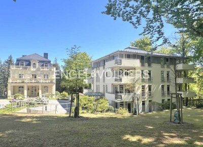 Ferienwohnung mit Balkon und 2 Schlafzimmern in der Parkanlage der Villa Bleichröder