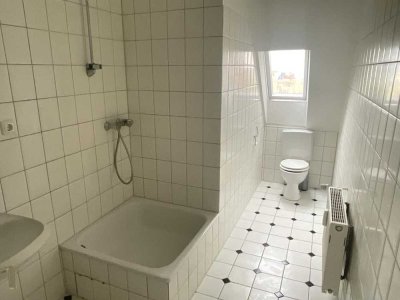 Schöne 3-Zimmer-Wohnung in Duisburg Ruhrort mit Dusche