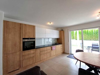 Helle und hochwertige 3-Zimmer-Wohnung in Rehling