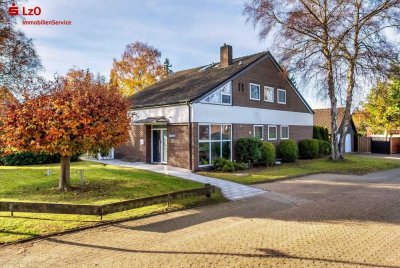 Attraktives Zweifamilienhaus mit viel Platz – ideal für Mehrgenerationenwohen