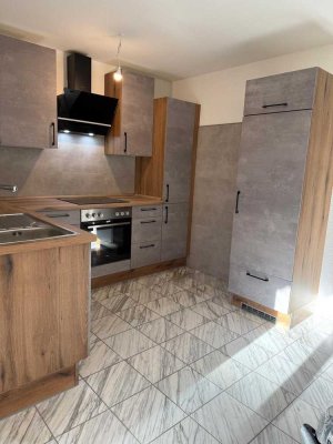 Doppelhaushälfte in ruhiger Lage, neu renoviert