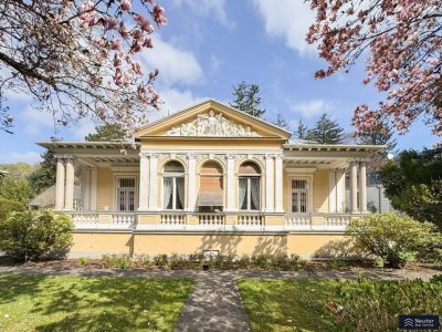 Ein Juwel im Wienerwald | VILLA OLBRICHT &amp; Garten-Cottage | Historisches Unikat