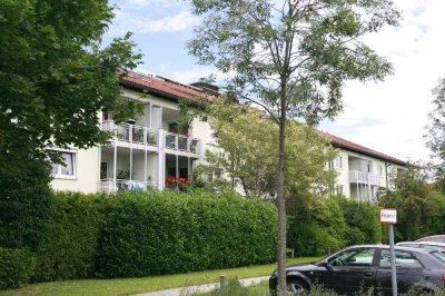 Geräumige helle 2-Zimmer-Dachwohnung in Erlangen-Büchenbach