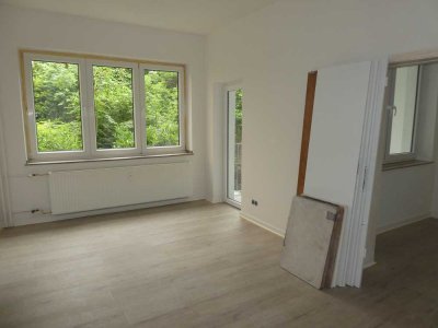 Schöne 3 Zimmer-Wohnung mit 2 Bädern und 2 Balkonen - voll renoviert