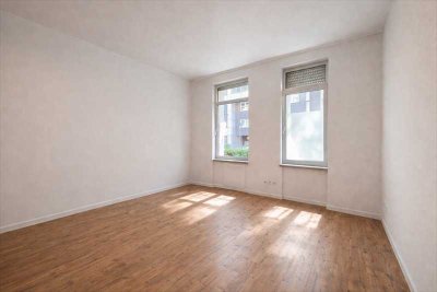 CA.4.767€ pro QM-  1-2 ZI. Wohnung + 24qm Nutzfläche im UG -zum Modernisieren- Kudamm-Lage