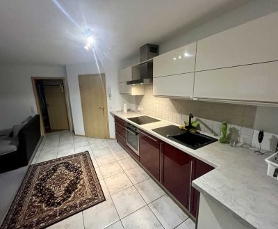 2-Zimmer-Wohnung in schöner Umgebung - Einbauküche muss vom Vormieter übernommen werden!!