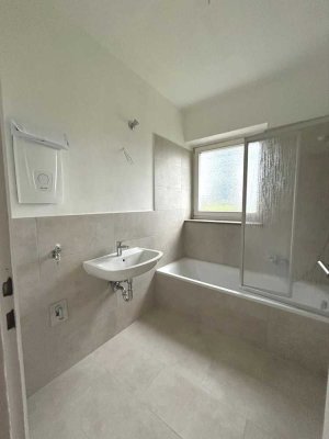 Geräumige 4-Zimmer-Wohnung mit Balkon in Amberg