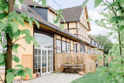 Luxuriöses Townhaus über zwei Ebenen mit Garten am Herrenhäuser Schloss