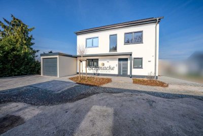 Helles Einfamilienhaus mit Wärmepumpe, Solaranlage, Garage, großer Terrasse & Garten