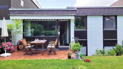 Wohnen im Bungalow:  Großzügiges Reihenmittelhaus mit Garten in guter Lage von privat