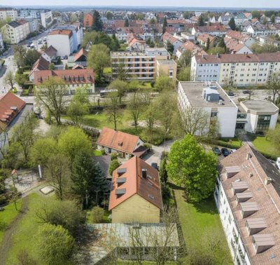 Zwei Häuser mit Geschichte und Potenzial – grün eingebettet im Herzen von Moosach