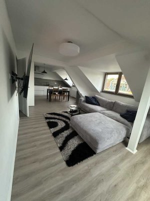 Sanierte, vollmmöblierte Wohnung mit zwei Räumen und sehr hochwertiger EBK in Aachen,