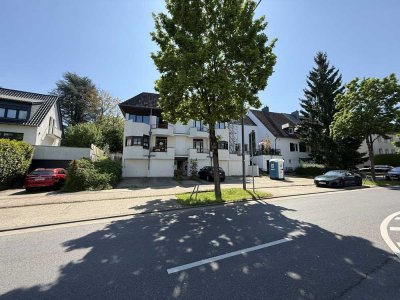 Exklusive Dachgeschosswohnung mit großer Dachterrasse, Garage und 141 m² Wohnfläche in Aachen