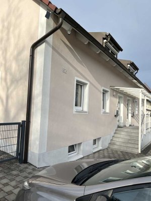 Sehr gepflegte Kernsanierte Doppelhaushälfte zur Miete in Pfaffenhofen (Nähe Schulzentrum)